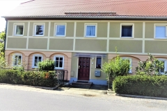 06-Straßenansicht-Eingang